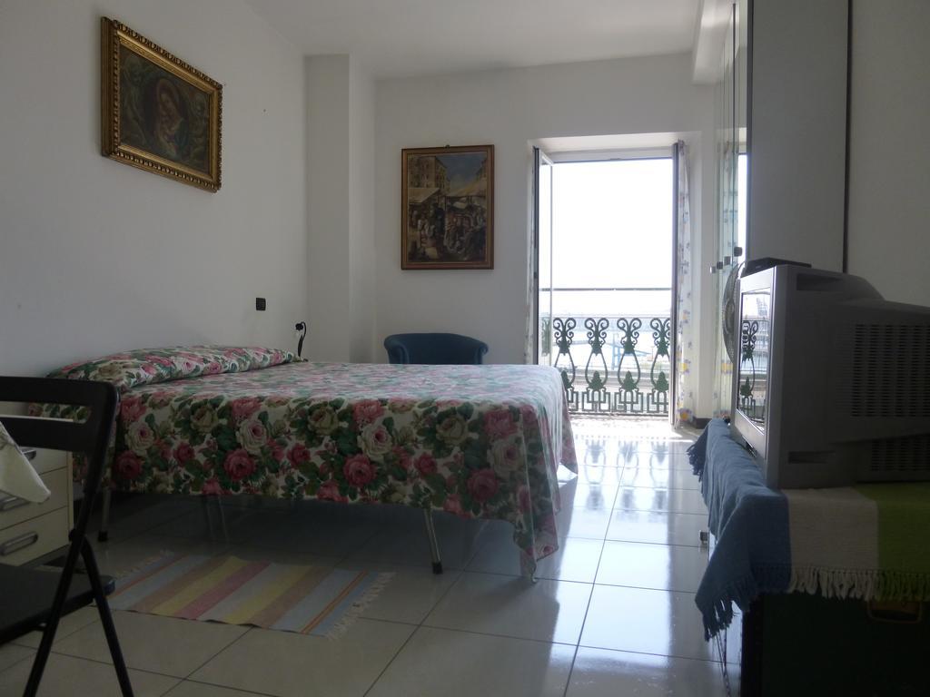 B&B Il Blu Di Genova Bilik gambar